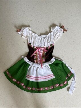 Oktoberfest costume dress dirndl